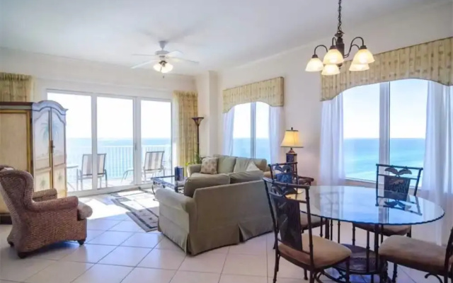 Grandview East by Royal American Beach Getaways