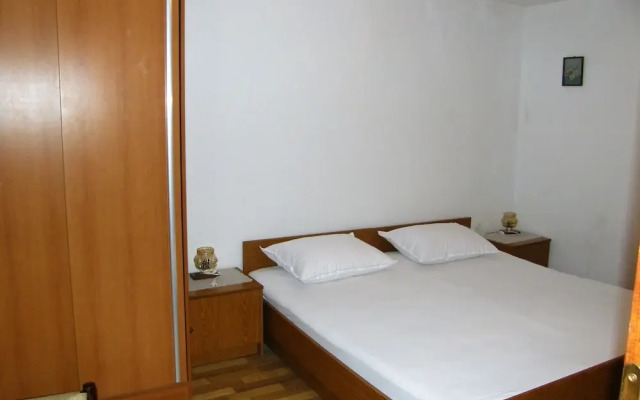 Apartment and Rooms Gasperov