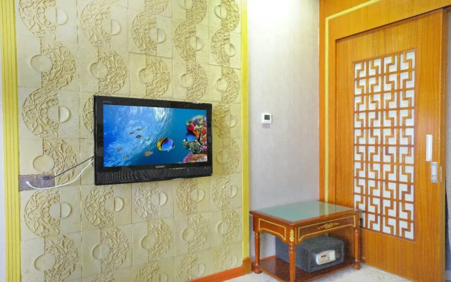 Chonpines Hotels·Zhongshan Xiaolan LRT Station