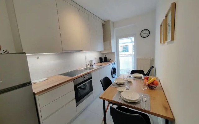 S15 Studio Apartment Zagreb Croatia-free Parking