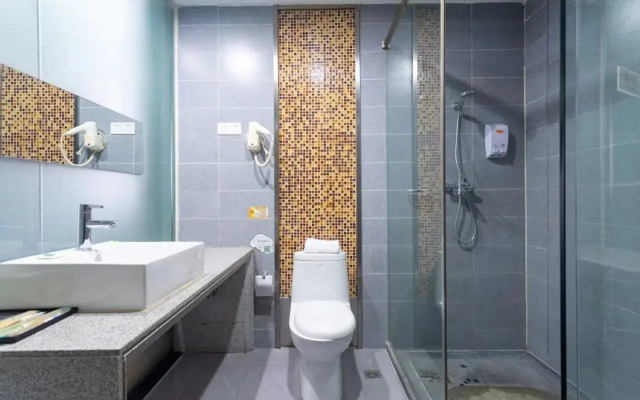 Homeinn Ripple Hotel (Dezhou Railway Station Pedestrian Street Plaza)