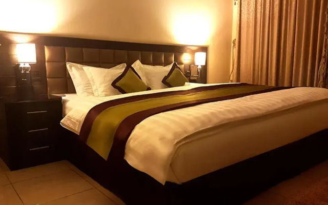 Qasr Allathqiah Furnished Apartment 4