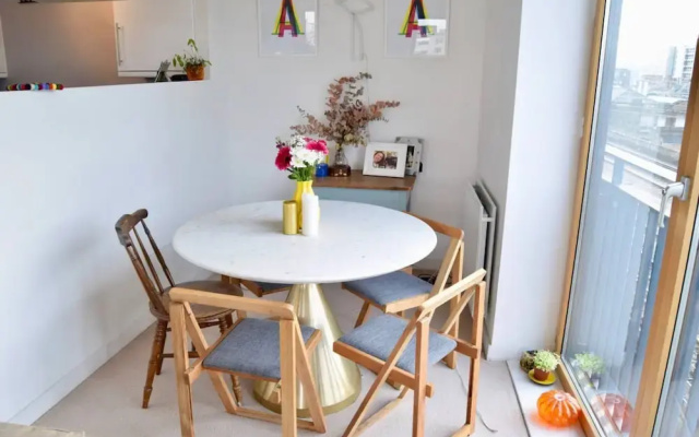 Iconic 2 Bedroom Flat In Broadway Market