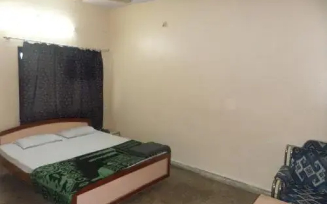 Hotel Pooja Palace