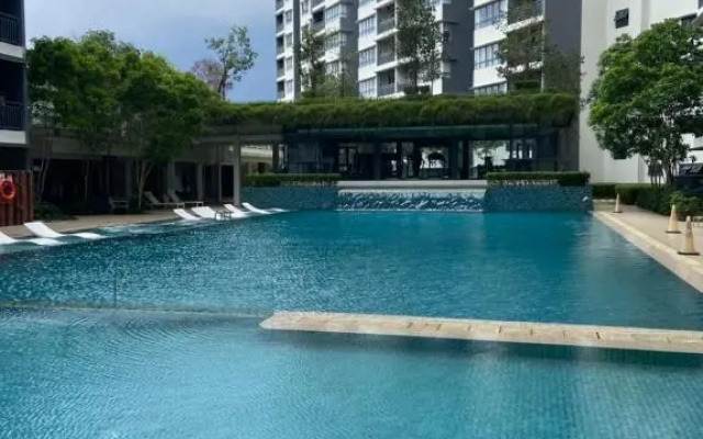 Orak Villa Homestay at Suria Residence
