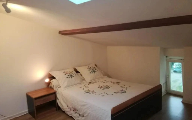 Studio mansardé à Oyonnax