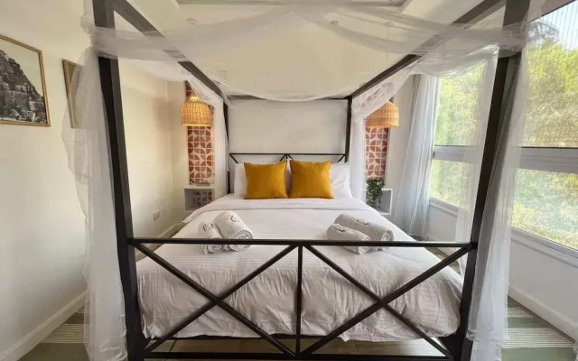 Xuru Stays I Spellbinding 2 BDR Apt. At The Giza Pyramid's Doorstep
