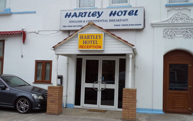 Hartley Hotel вид на фасад