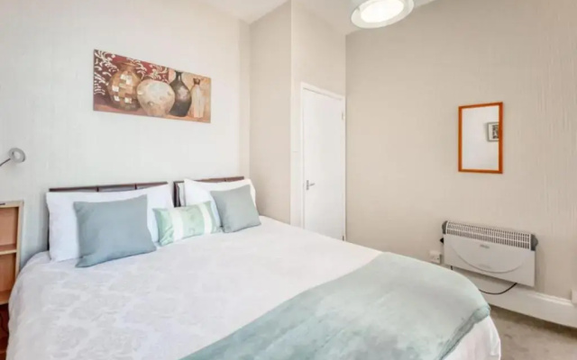 Apartment 2 - 1 Bedroom Sea Front-Sea Views-Free Parking