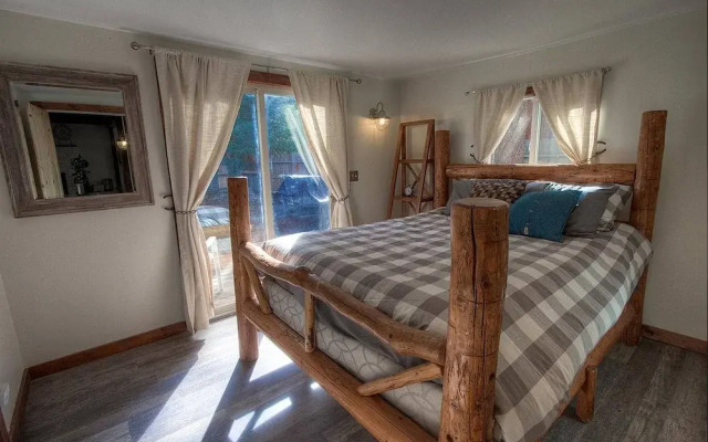 Heavenly Pines by Lake Tahoe Accommodations