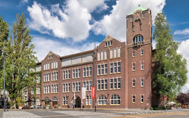 Отель Stayokay Amsterdam Oost Нидерланды, Амстердам - 1 отзыв об отеле, цены и фото номеров - забронировать отель Stayokay Amsterdam Oost онлайн вид на фасад