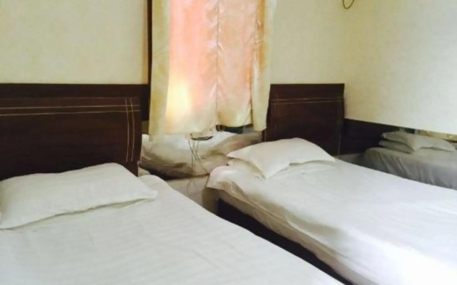 Heng 8 Hotel Chain (Shaoxing Binhai Store)