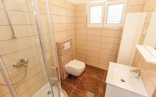 Beautiful Home in Crikvenica With Wifi and 2 Bedrooms