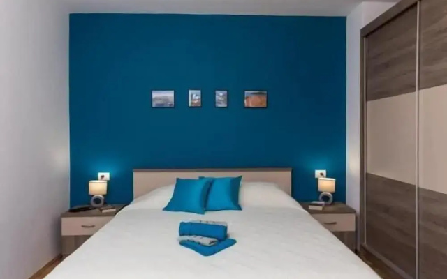 Apartment Hitri - One Bedroom Apartment With Terrace and Garden View
