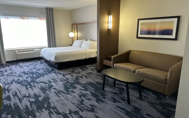 Newmarket Hotel & Suites
