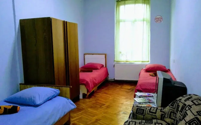 Хостел «Варерон»