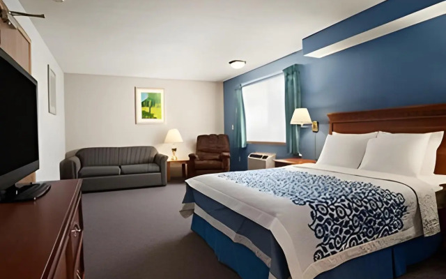Days Inn by Wyndham Lacey Olympia Area