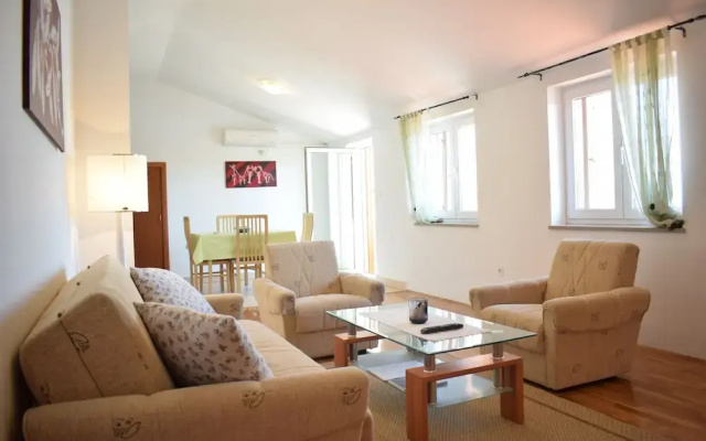 Apartment Blue Dream 1 & 2