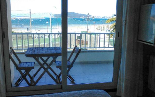 Отель Hostal Santa Marta Playa Испания, Байона - отзывы, цены и фото номеров - забронировать отель Hostal Santa Marta Playa онлайн балкон