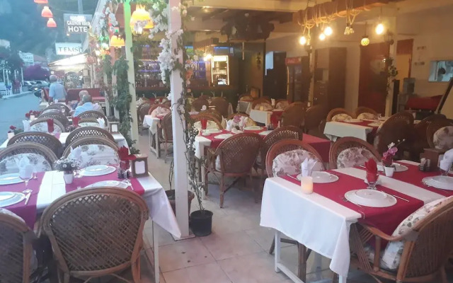 Multi Culti Hotel