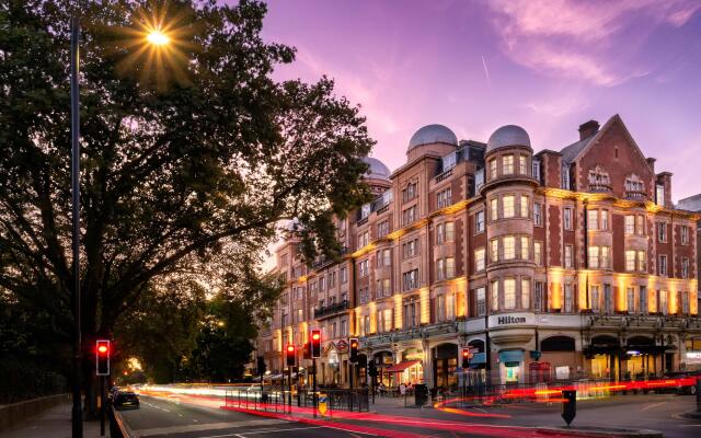 Отель Hilton London Hyde Park вид на фасад