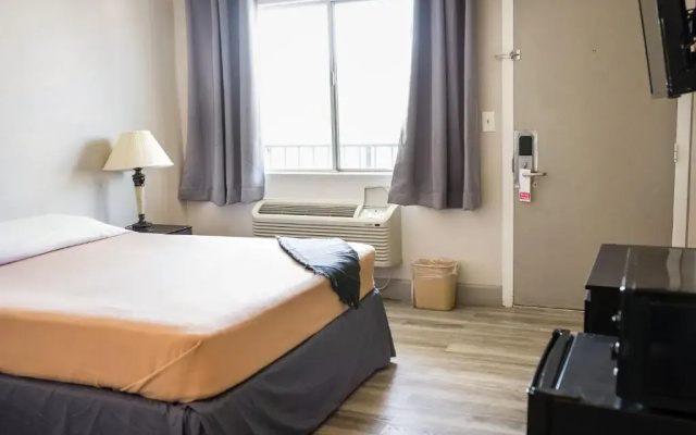 Harmony Inn and Suites