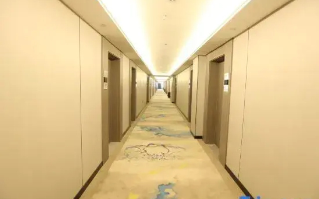 Xinrui Hotel
