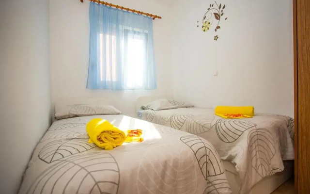 Apartments Mala Karla 1685