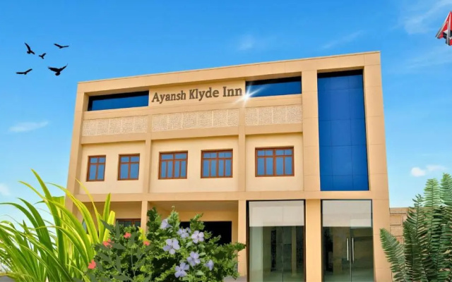 Ayansh Klyde Inn