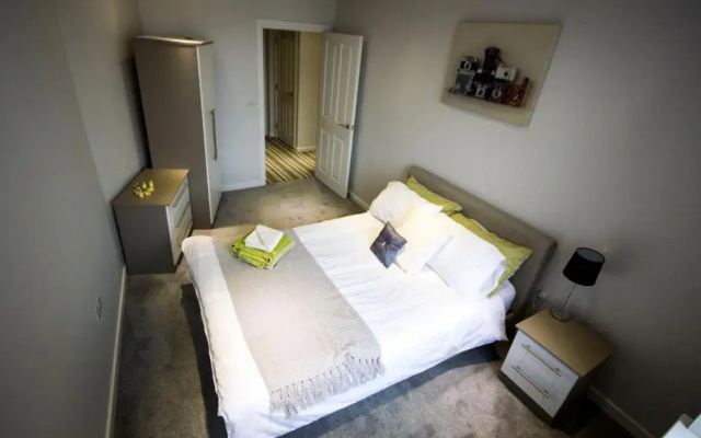 Stayzo Self Catering Accommodation 3 -bradford UK