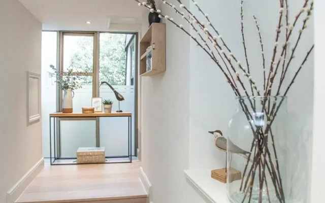 Stylish Wood Street Apartment
