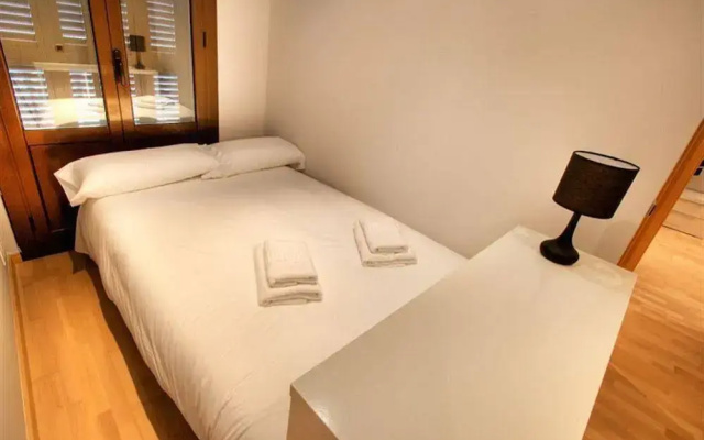 Tamarit Apartments