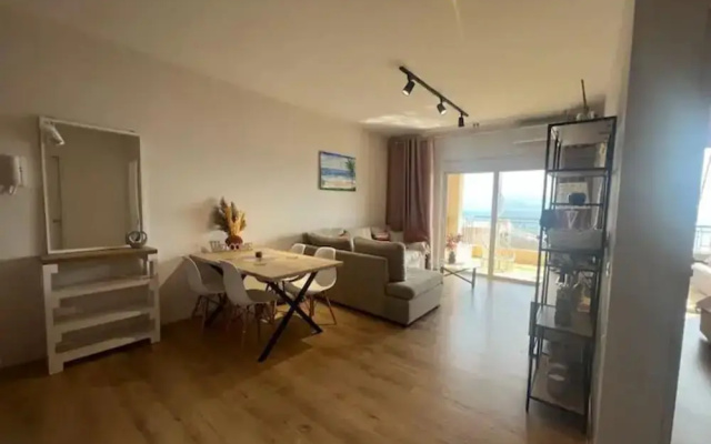 Yellow Apartment Saranda