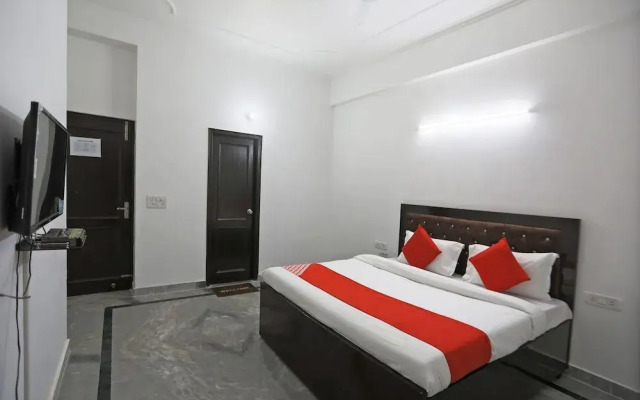 OYO 48900 Grand & Epic Inn