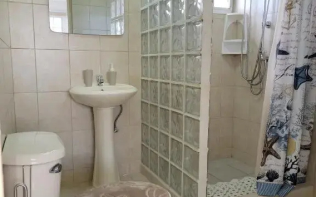 Roncado Cheerful-3 Bedroom Home Aruba
