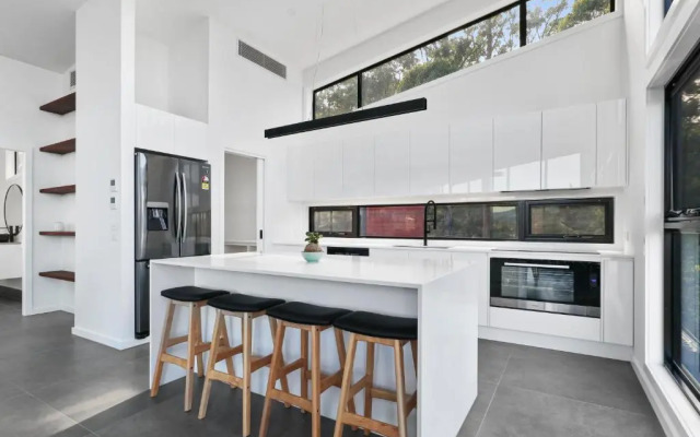 The Lake House and Apartment Merimbula