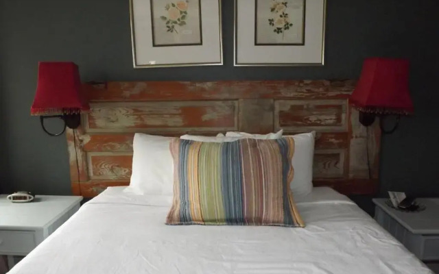 William Watson Hotel