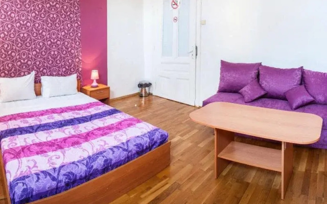 Ivani Hostel and B&B