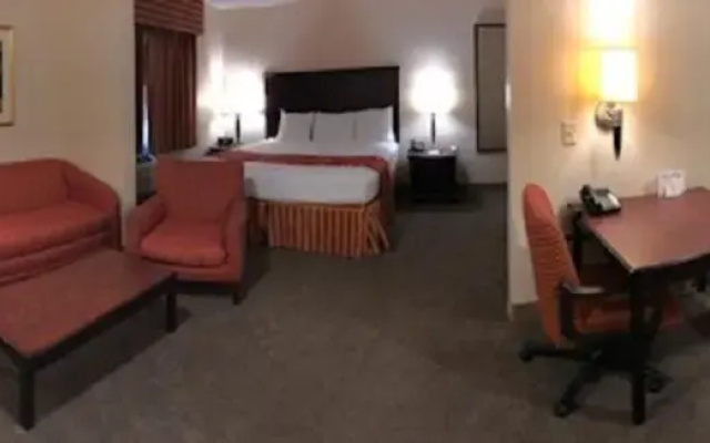 Ashley Quarters Hotel Cincinnati Airport