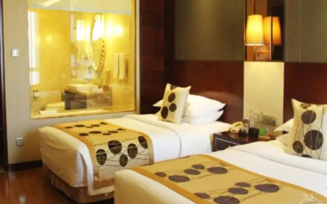 Golden Eagle Summit Hotel