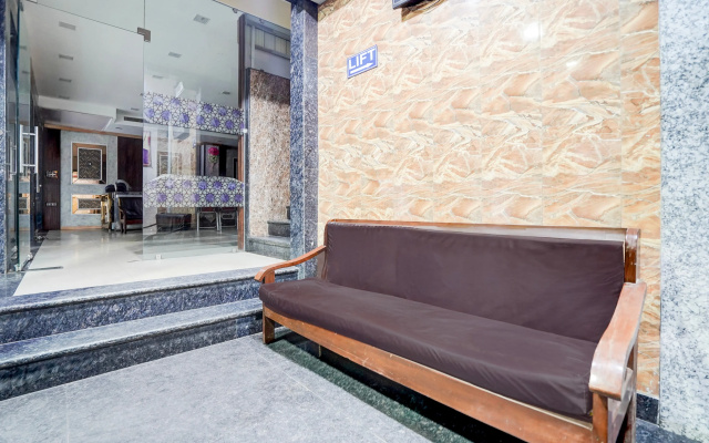 Fabhotel Maharoopa