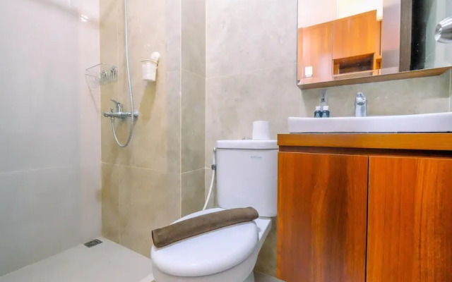 Restful And Minimalist Studio Transpark Cibubur Apartment