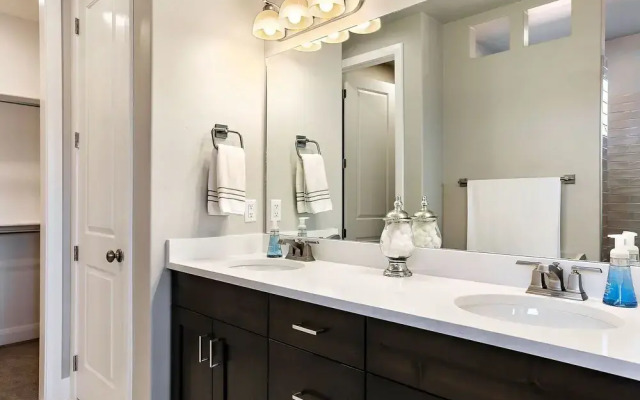 Great Escape 4 Bedroom Home