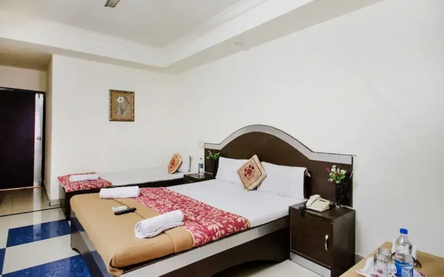 OYO Flagship 49255 Hotel New Simran Palace