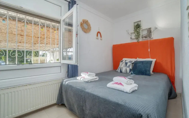 Villa in Empuriabrava With Private Mooring