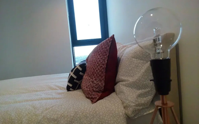 Bright and Cosy Apartment with Terrific View, Cbd