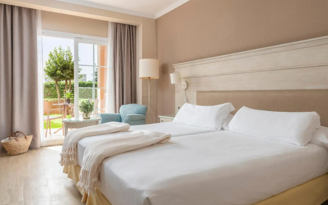 Отель Iberostar Waves Málaga Playa