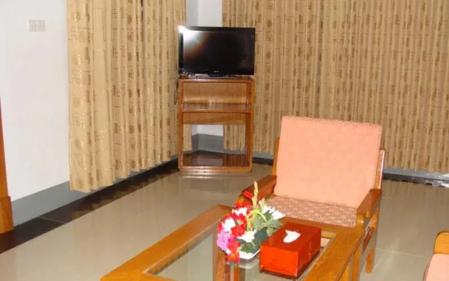 Golden Myanmar Hotel