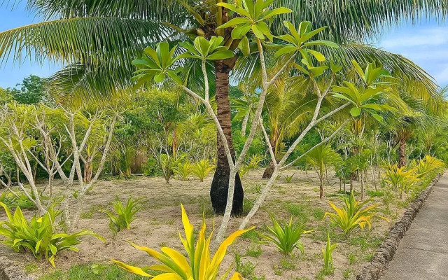 Garden Reef Bungalows