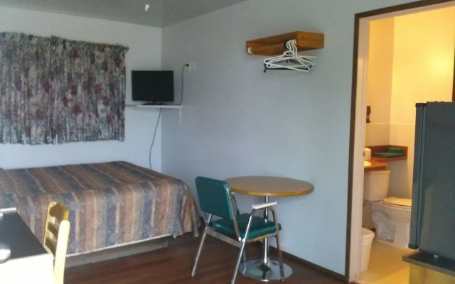 Moosomin Motel